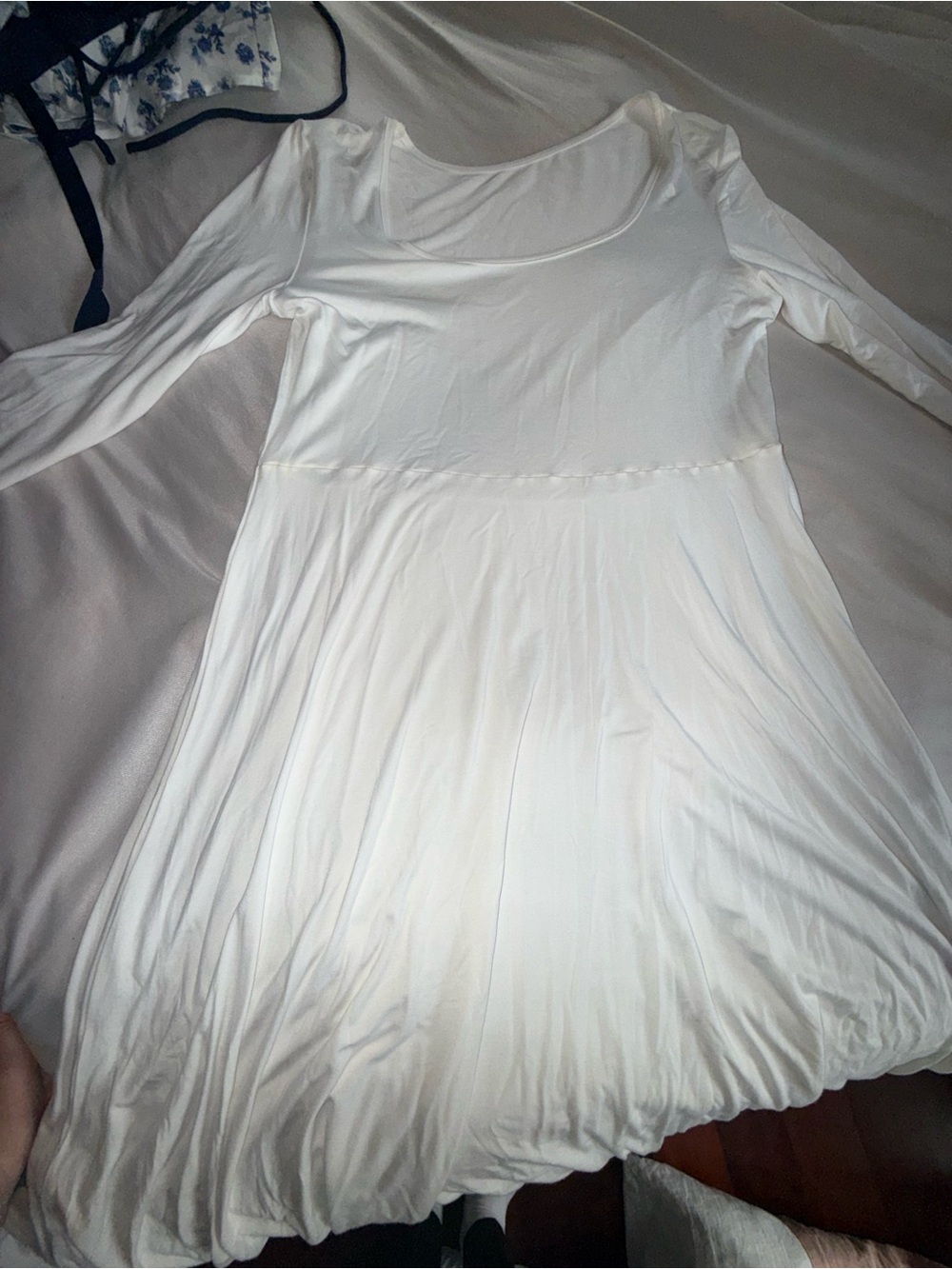 White Long-Sleeve Scoop Neck Dress